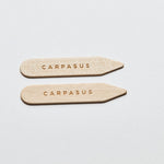 carpasus collar stays made of certified maple wood. Carpasus Kragenstaebchen aus zertifiziertem Ahorn Holz