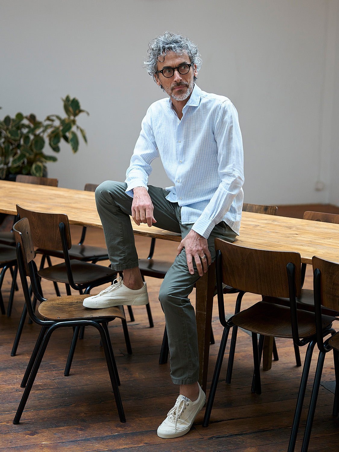 carpasus sustainable organic linen shirt stripes lightblue white. Nachhaltiges Carpasus Hemd aus Bio Leinen mit Streifen Hellblau Weiss